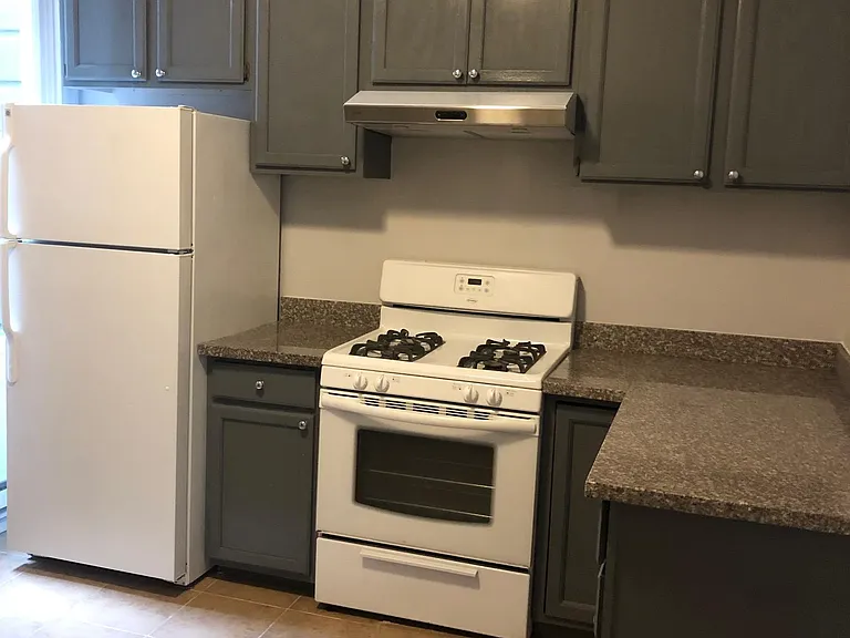 43 Cole St #2 — Photo 2