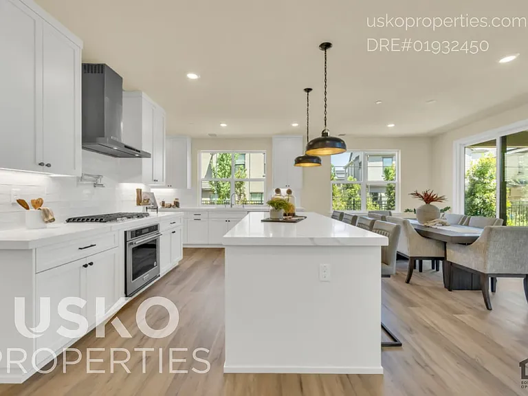 7095 Soleil Way — Photo 16