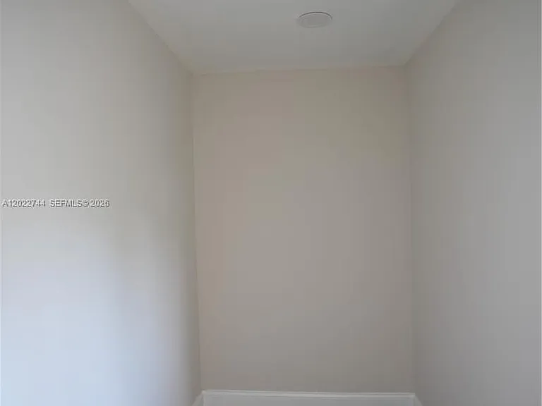 2573 Conroy Dr — Photo 26