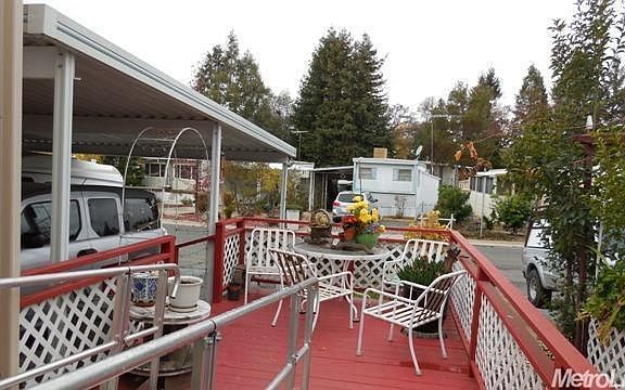 4th image of 106 Marigold Ave