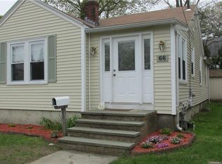 66 Madison St, Warwick, RI 02888