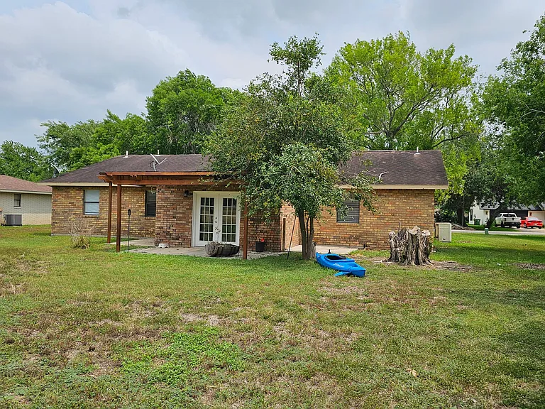 901 Tesoro Ave — Photo 20