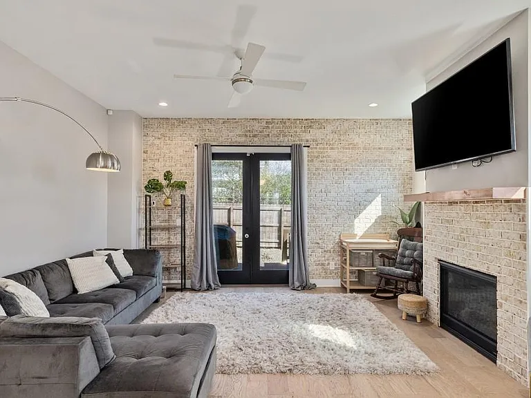 2356 Mason Dr #B-7 — Photo 5