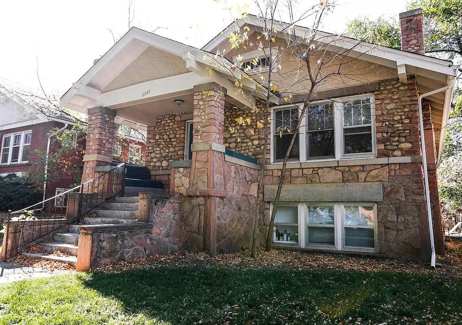 1111 Lincoln Pl. — Photo 1