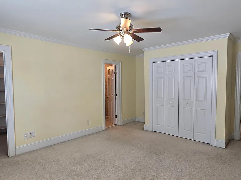 4208 Leicester Ct — Photo 29