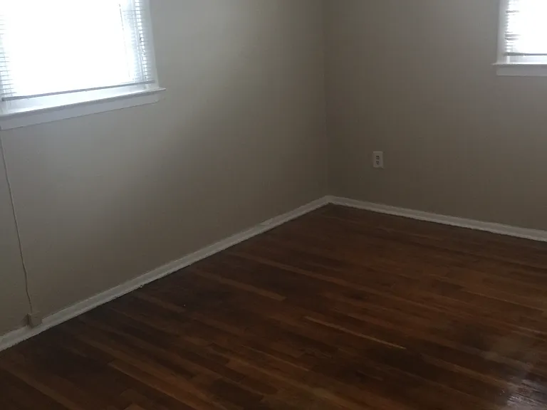 105 Garfield Ave — Photo 11