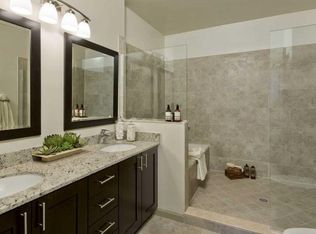 5800 Central Gardens Way APT 107, Palm Beach Gardens, FL 33418