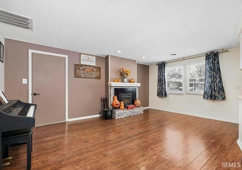 13717 Ridgeview Ct, Grabill, IN 46741 Zillow