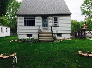 122 N Williams St, Westmont, IL