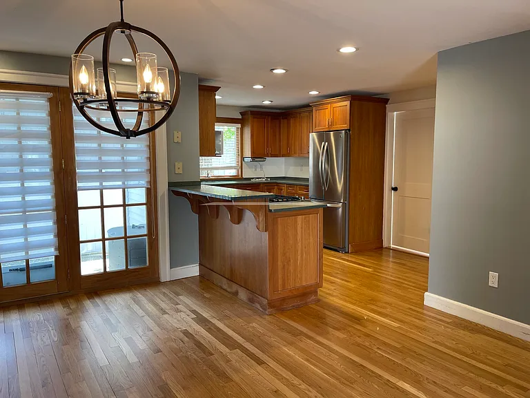 49 Beal Rd — Photo 2
