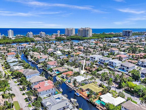 2nd image of 785 NE 71st St