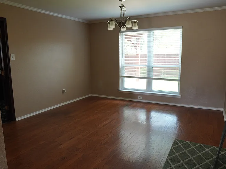 2210 Crystal Creek Ln — Photo 17
