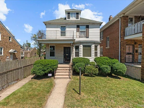 3407 Carpenter St, Hamtramck, MI 48212