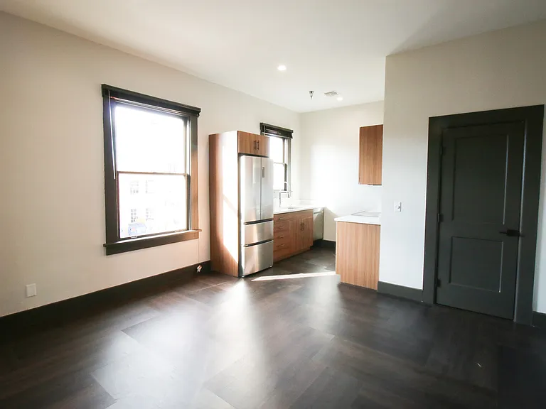 Julian Drew Lofts — Photo 7