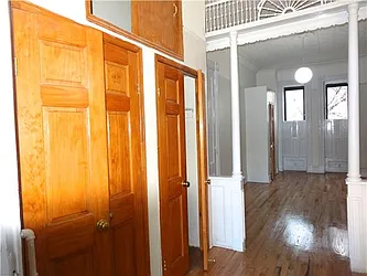 Rented by R New York