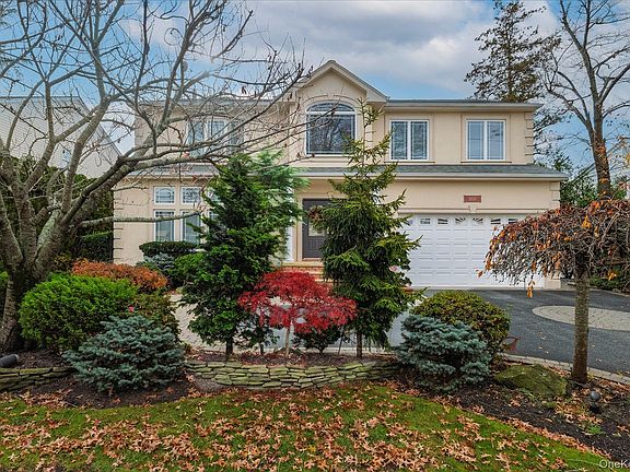 2nd image of 3056 Valentine Place