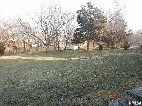 3rd image of 510 N Grove St