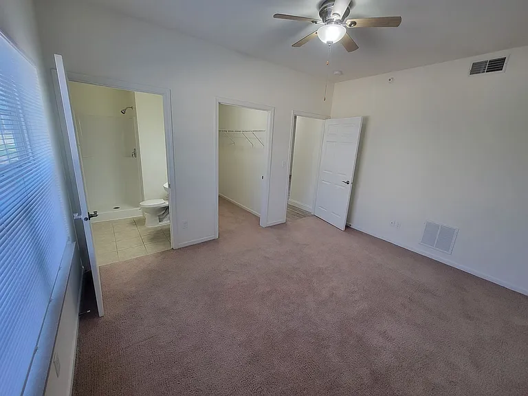 Frostwood Apartments — Photo 11