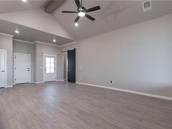 5th image of 9205 NW 118th St
