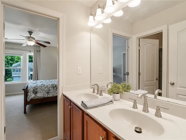 3845 Seaton Dr — Photo 29