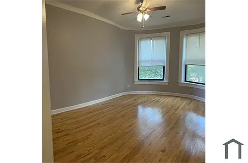 5910 S King Dr #2 Photo 1