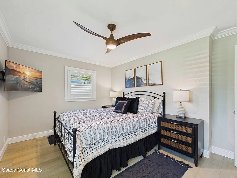 172 E Dover St — Photo 25