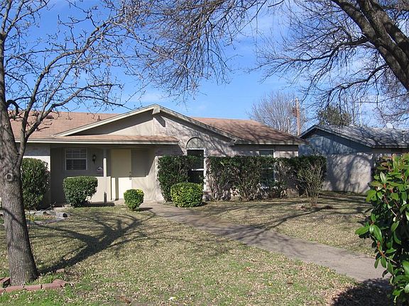 3rd image of 805 Shorecrest Dr