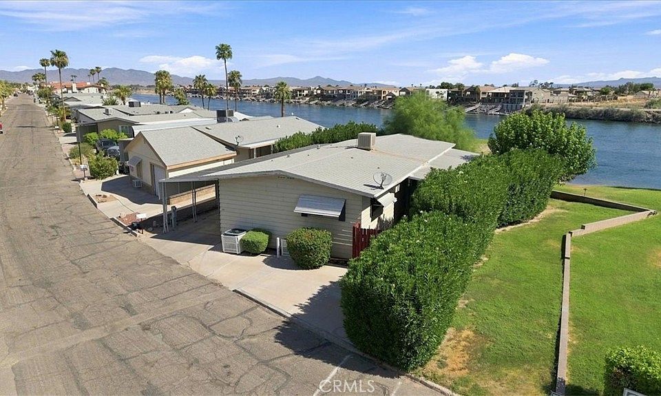1st image of 660 Beach Dr