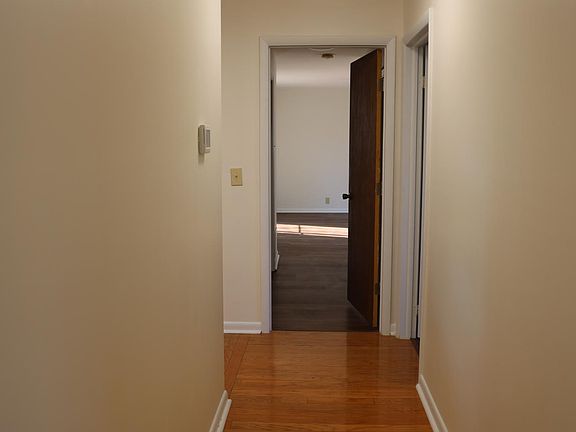 5th image of 1412 Park Dr