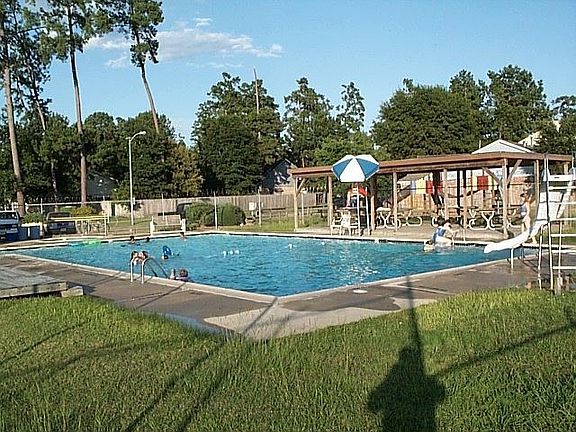 5th image of 17327 Baronshire Dr