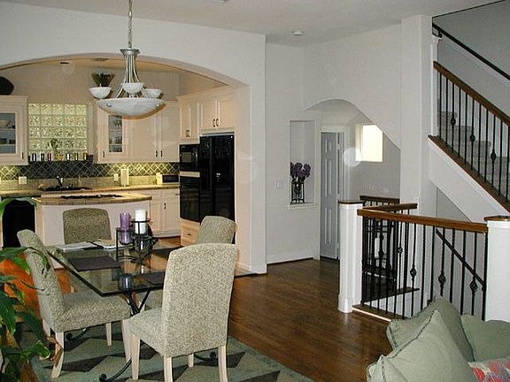 Dining to Stairs