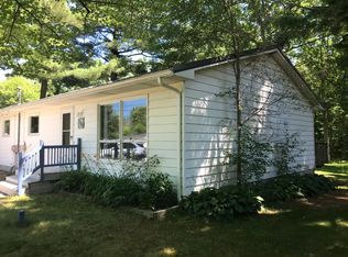 1306 Glen Rd, Midland, MI 48640