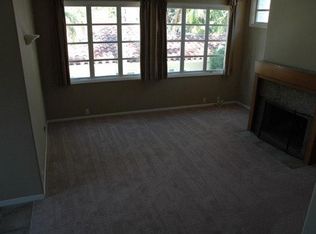 6128 La Flecha APT B, Rancho Santa Fe, CA 92067