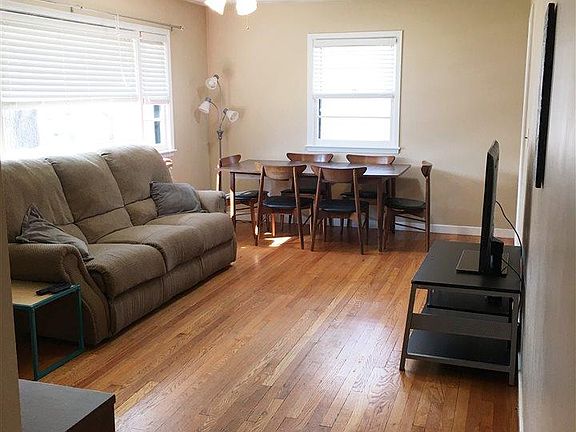 3rd image of 2630 Scott Ave