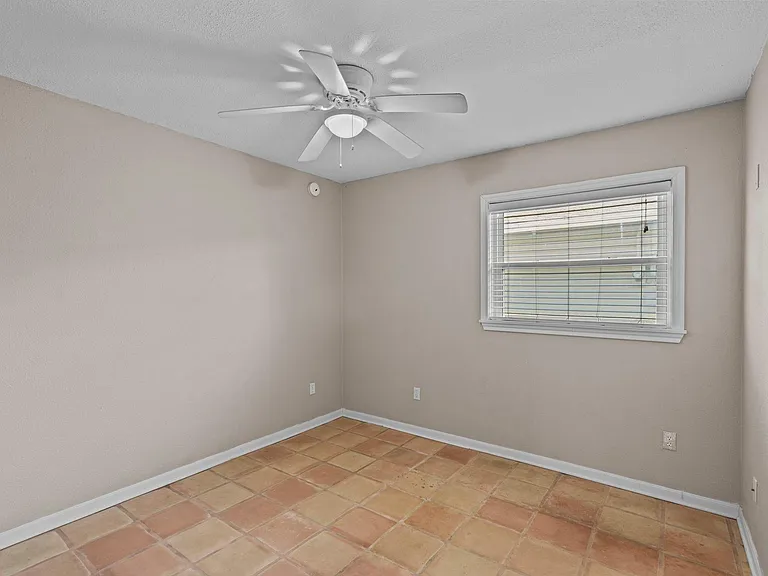 13 Lyncrest Dr — Photo 18