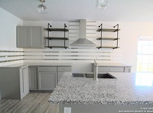 707 S Olive St #A, San Antonio, TX 78203
