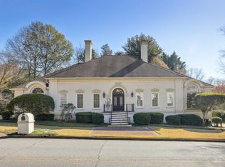 7835 Landowne Dr, Sandy Springs, GA 30350