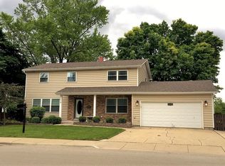 201 Osage St, Wauconda, IL 60084