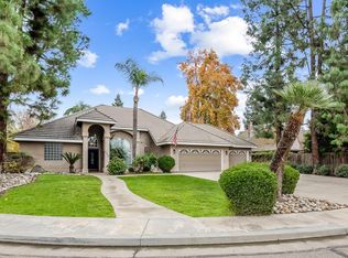 1134 N Rova Court, Visalia, CA 93291