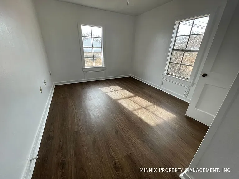 102 N 11th St #FS — Photo 6