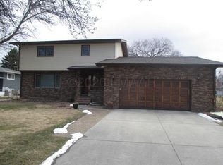 1030 Richland St, Wahpeton, ND 58075