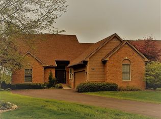 4712 Sawgrass Dr E, Ann Arbor, MI 48108