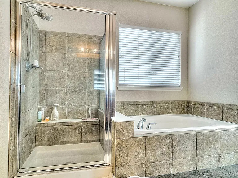 11864 E Maplewood Ave — Photo 10