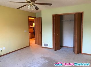 6262 Hedgecroft Ave S, Cottage Grove, MN 55016