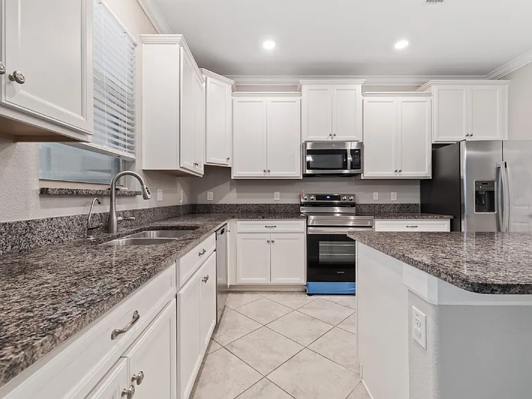 23252 Willow Glen Way — Photo 7