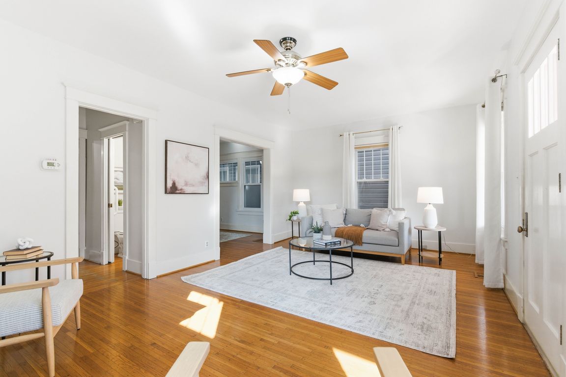 next background image