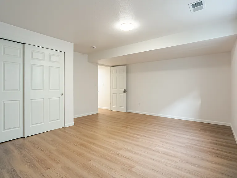 5178 N Netherland St — Photo 12