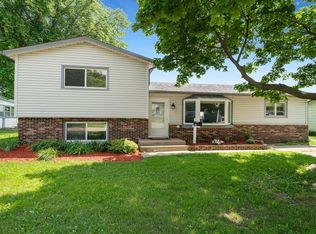 722 W 12th St, Belvidere, IL 61008