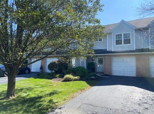108 Fawn Rdg N, Harrisburg, PA 17110