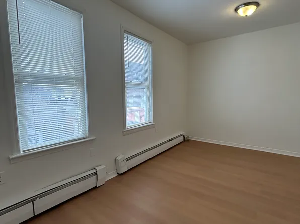 (undisclosed Address), Passaic, NJ 07055